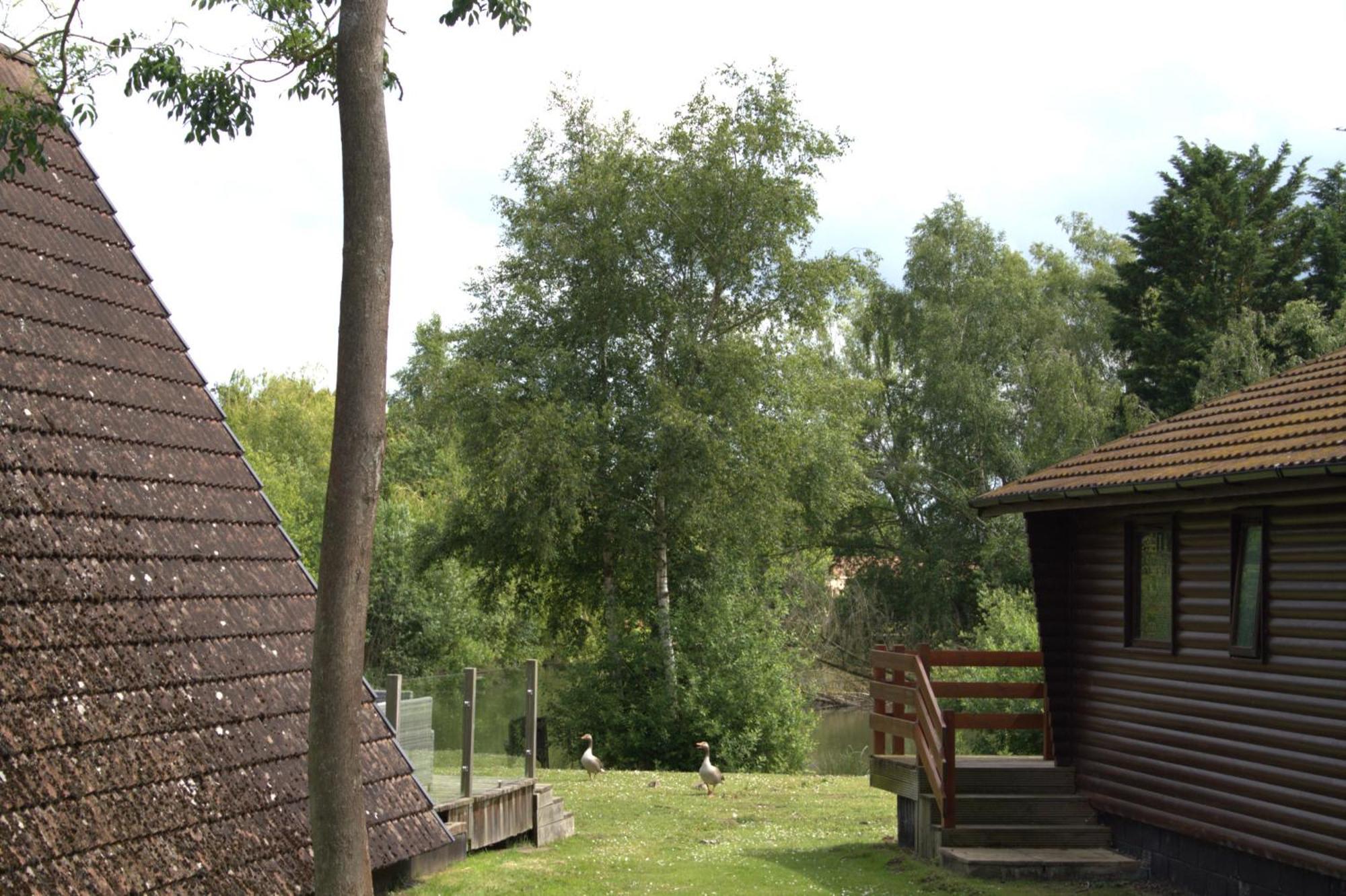 41 The Meadows Luxury Hot Tub Holidays Tattershall Lakes Extérieur photo